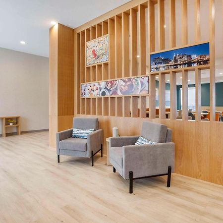 Comfort Inn & Suites Newark Liberty International Airport Εξωτερικό φωτογραφία