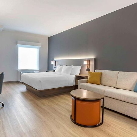 Comfort Inn & Suites Newark Liberty International Airport Εξωτερικό φωτογραφία