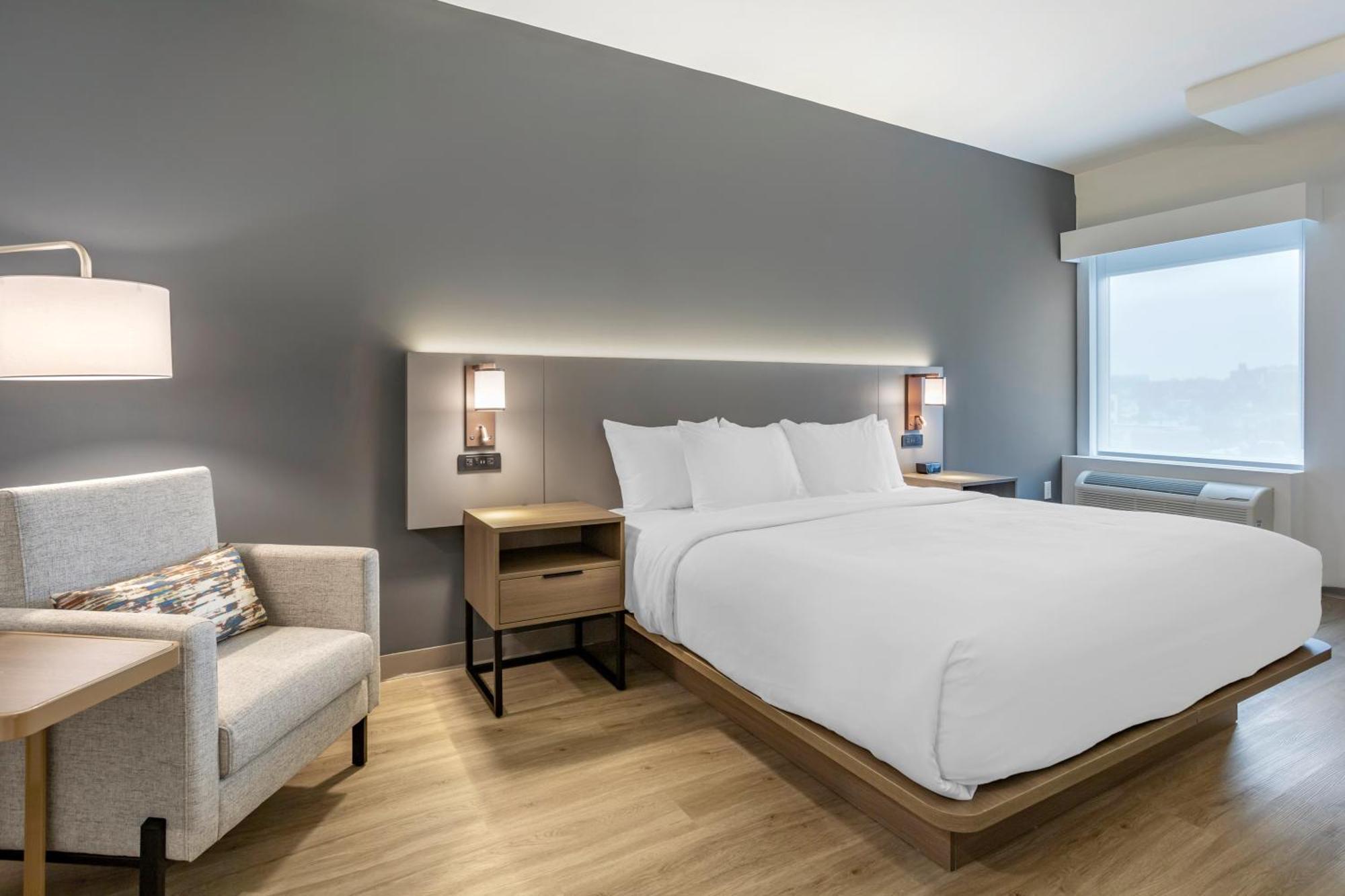 Comfort Inn & Suites Newark Liberty International Airport Εξωτερικό φωτογραφία