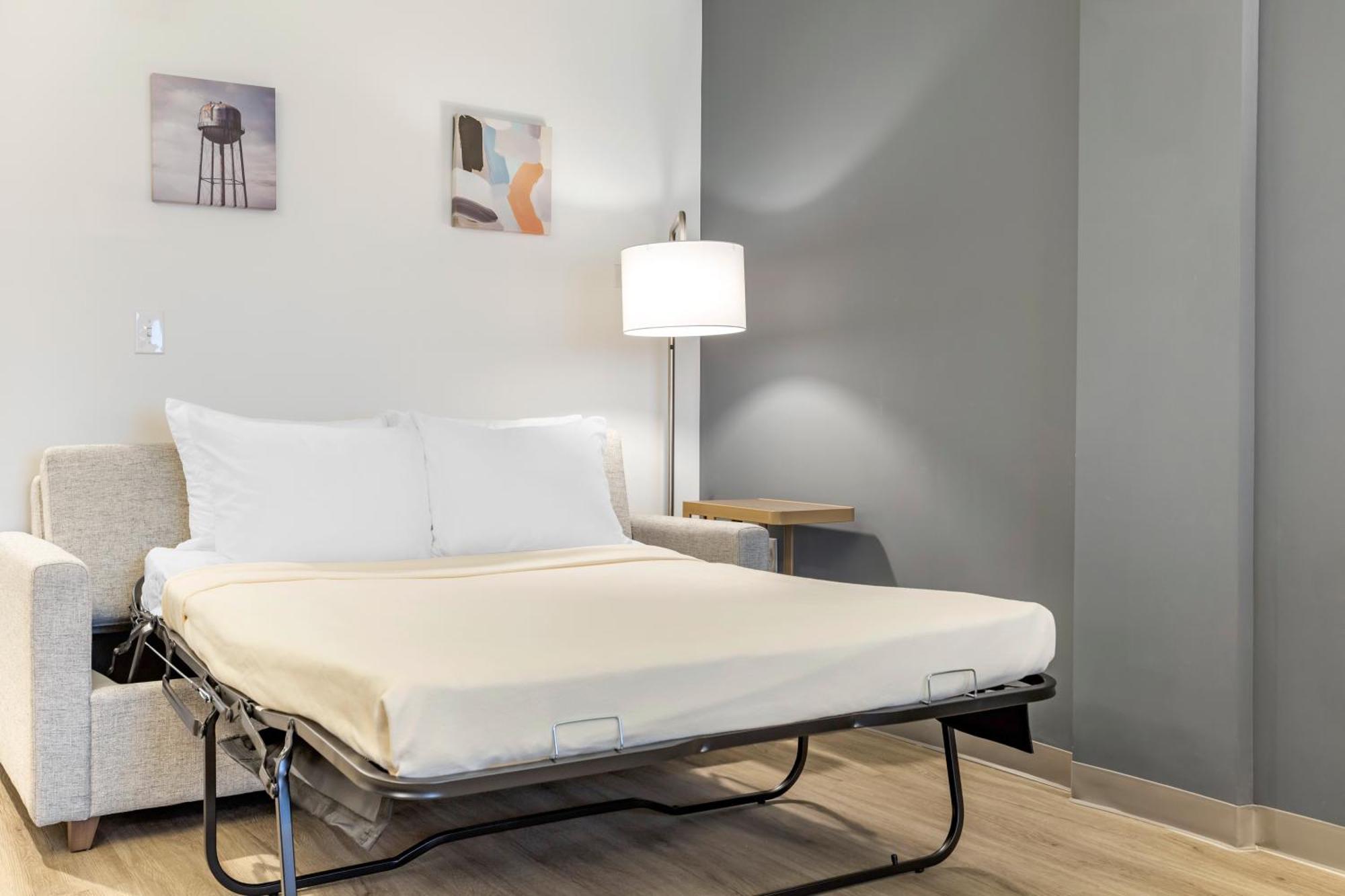 Comfort Inn & Suites Newark Liberty International Airport Εξωτερικό φωτογραφία