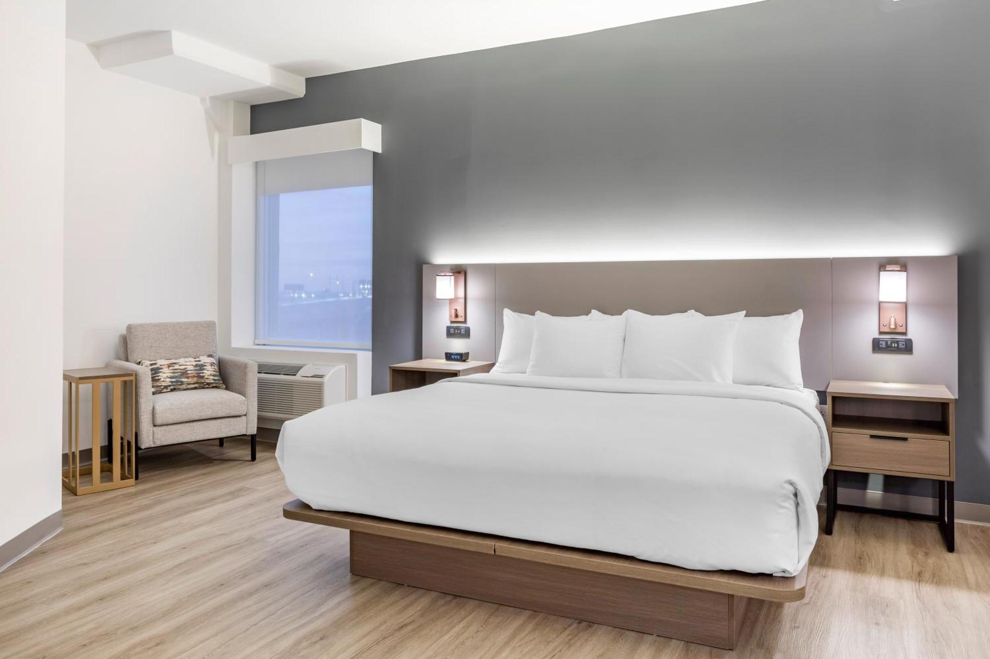 Comfort Inn & Suites Newark Liberty International Airport Εξωτερικό φωτογραφία