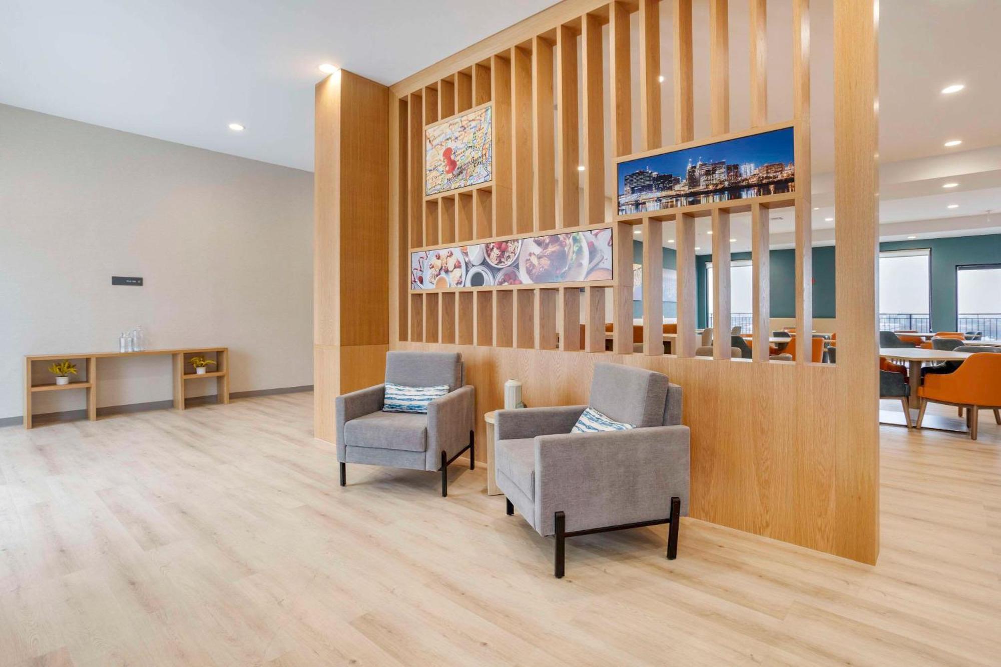 Comfort Inn & Suites Newark Liberty International Airport Εξωτερικό φωτογραφία