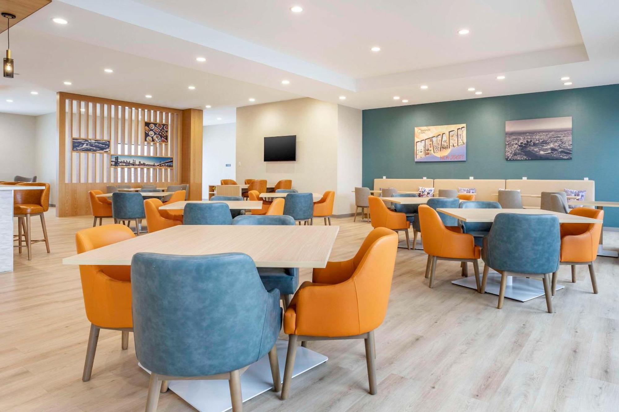 Comfort Inn & Suites Newark Liberty International Airport Εξωτερικό φωτογραφία
