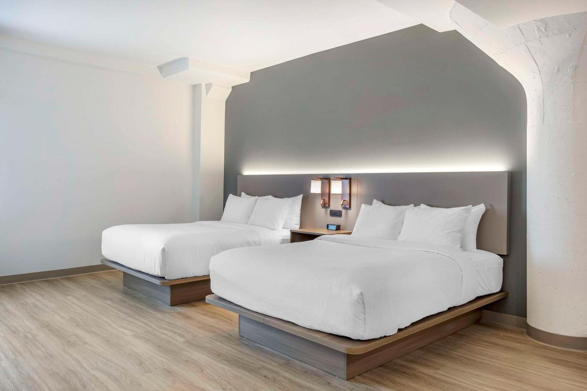 Comfort Inn & Suites Newark Liberty International Airport Εξωτερικό φωτογραφία
