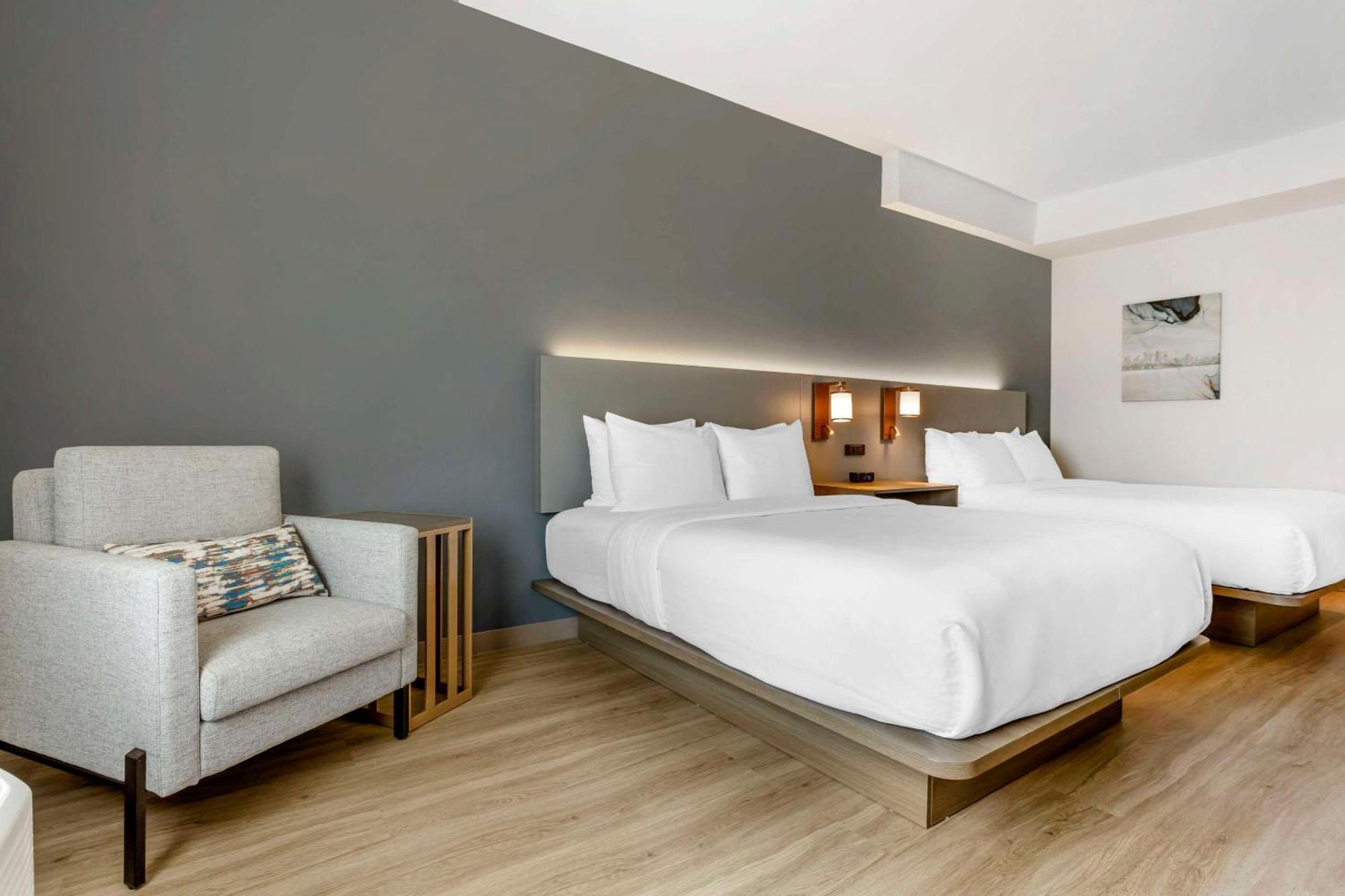 Comfort Inn & Suites Newark Liberty International Airport Εξωτερικό φωτογραφία