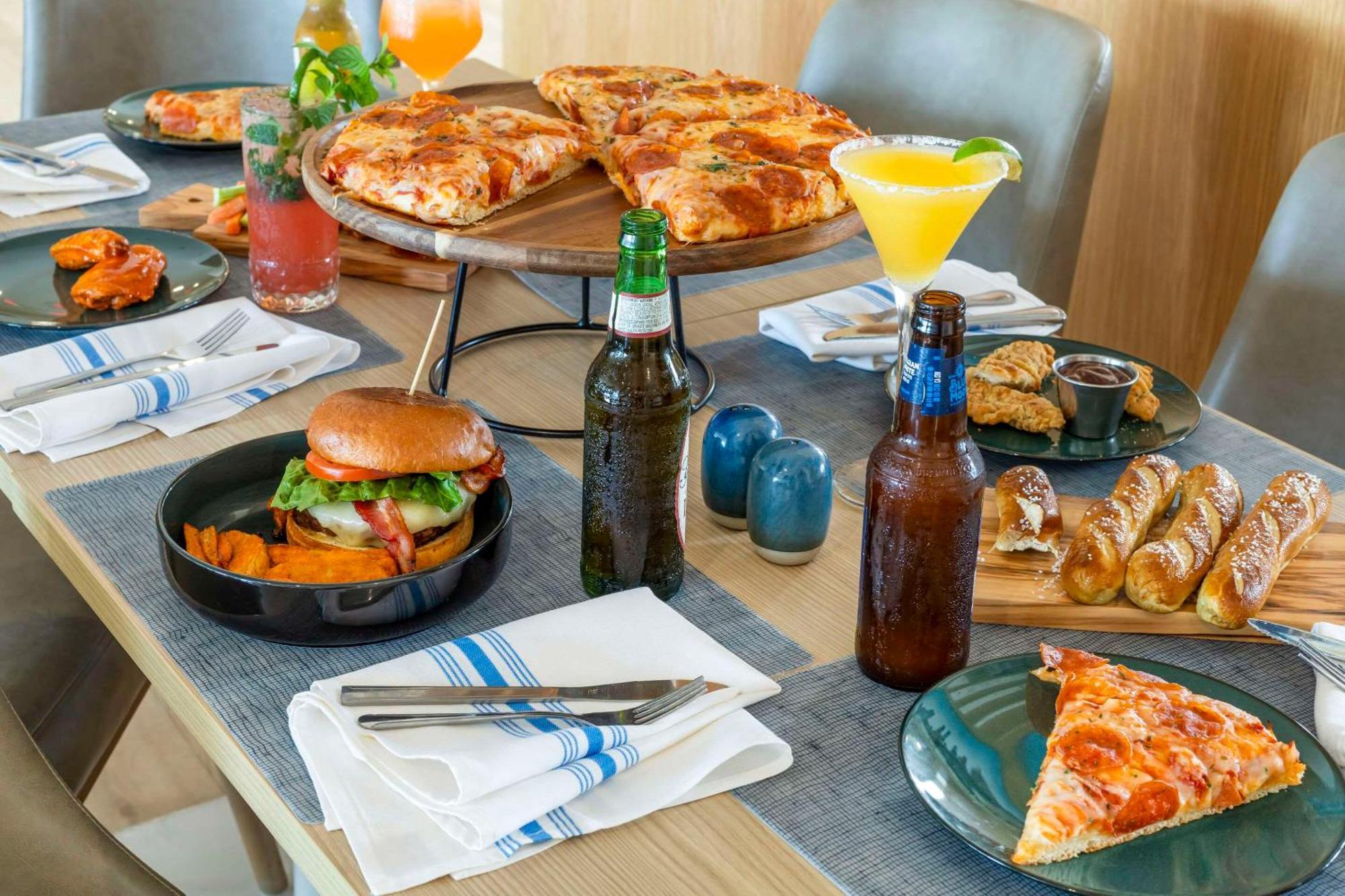 Comfort Inn & Suites Newark Liberty International Airport Εξωτερικό φωτογραφία
